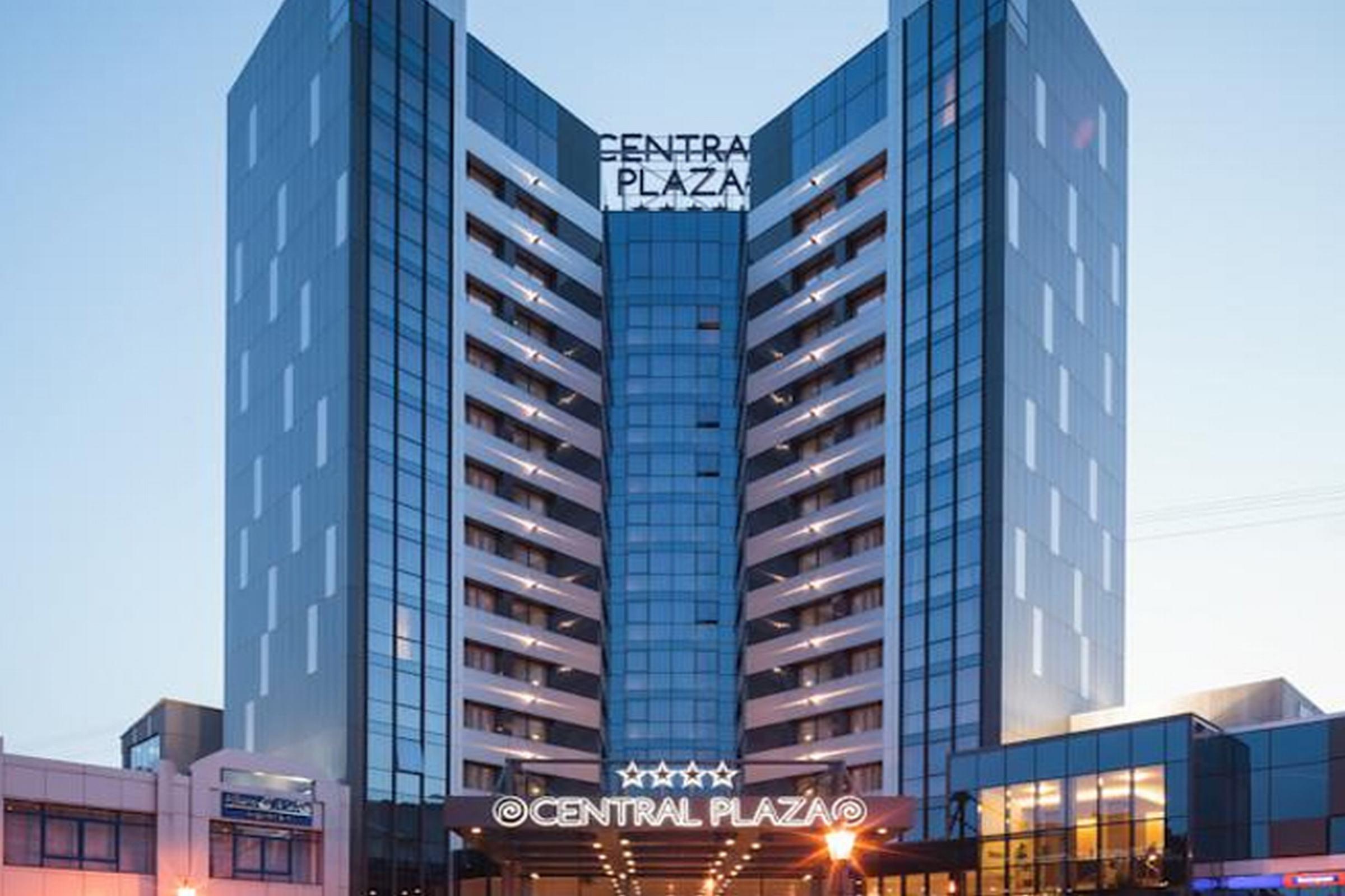 Central Plaza Hotel Piatra Neamţ Eksteriør billede