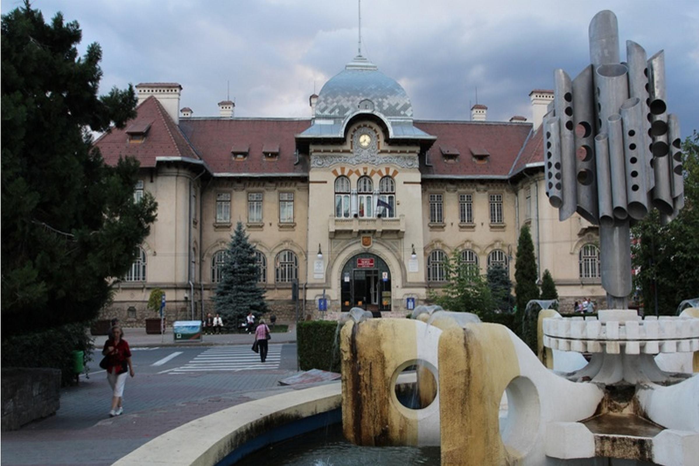 Central Plaza Hotel Piatra Neamţ Eksteriør billede